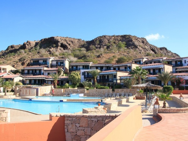 Aristides Pereiran lentokenttäkuljetukset (BVC) 