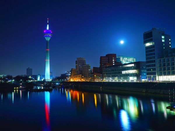 Düsseldorf Airport Transfers (DUS) 